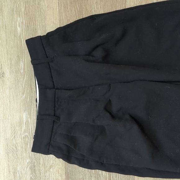 Aritzia Wilfred Effortless Pant Short - Size 00 - Picture 2 of 3